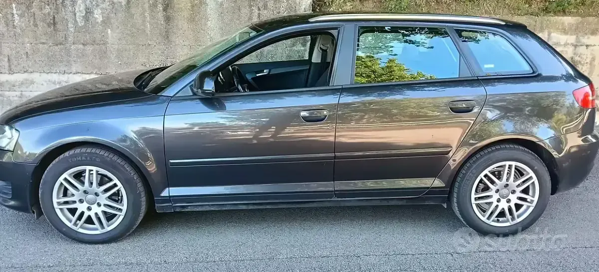 Usata Audi A3 105 CV (77 kW) 2012 Utilitaria
