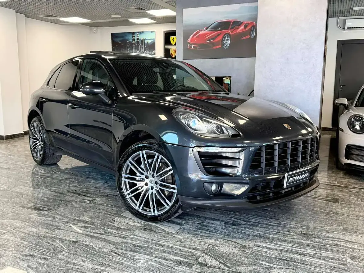 Usata Porsche Macan 250 CV (183 kW) 2017 Grigio SUV