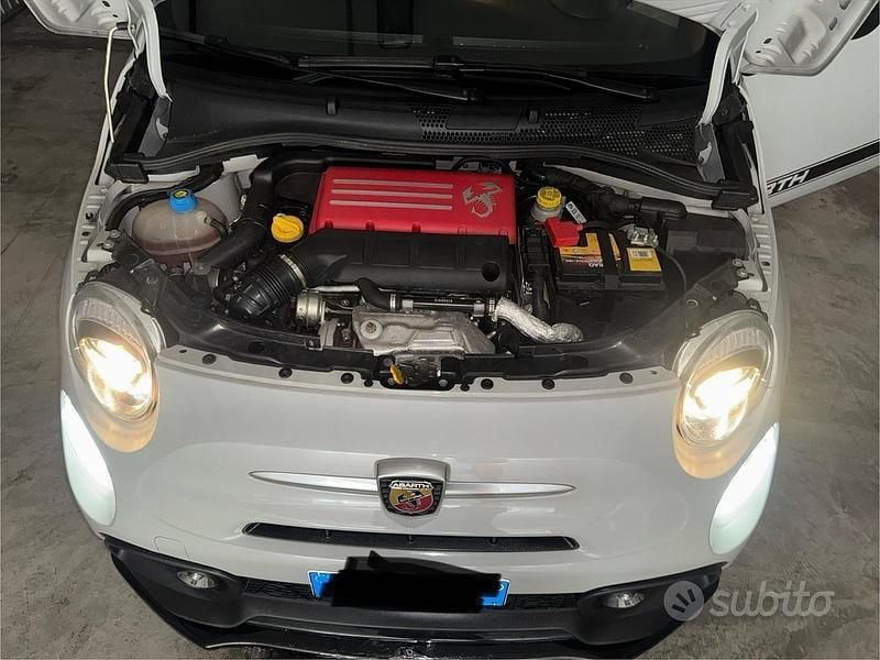 Usata Abarth 595 Pista 165 CV (121 kW) 2020 Grigio Utilitaria