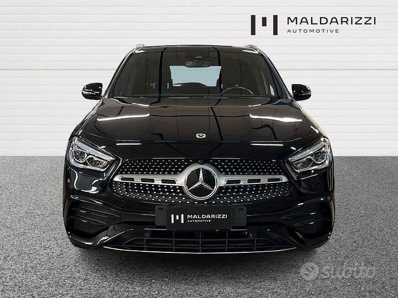 Usata Mercedes GLA200 Premium 150 CV (110 kW) 2023 Nero SUV
