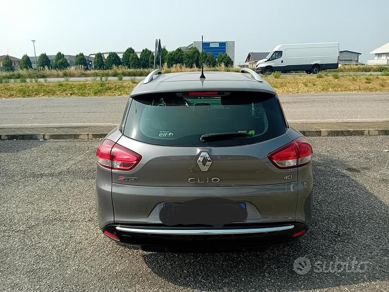 Usata Renault Clio GrandTour 90 CV (66 kW) 2016 Grigio Station wagon