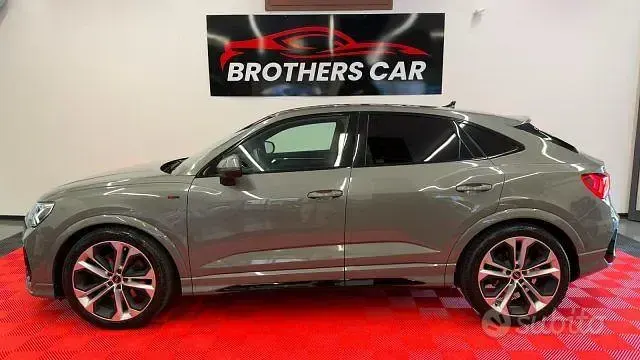 Usata Audi Q3 S-Line 200 CV (147 kW) 2022 Grigio scuro SUV