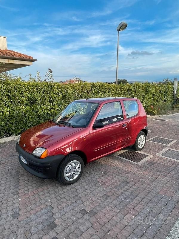 Rosso Usata 1999 Fiat 600 Due volumi | 1600 € (Buon prezzo) - Immagine 1/4