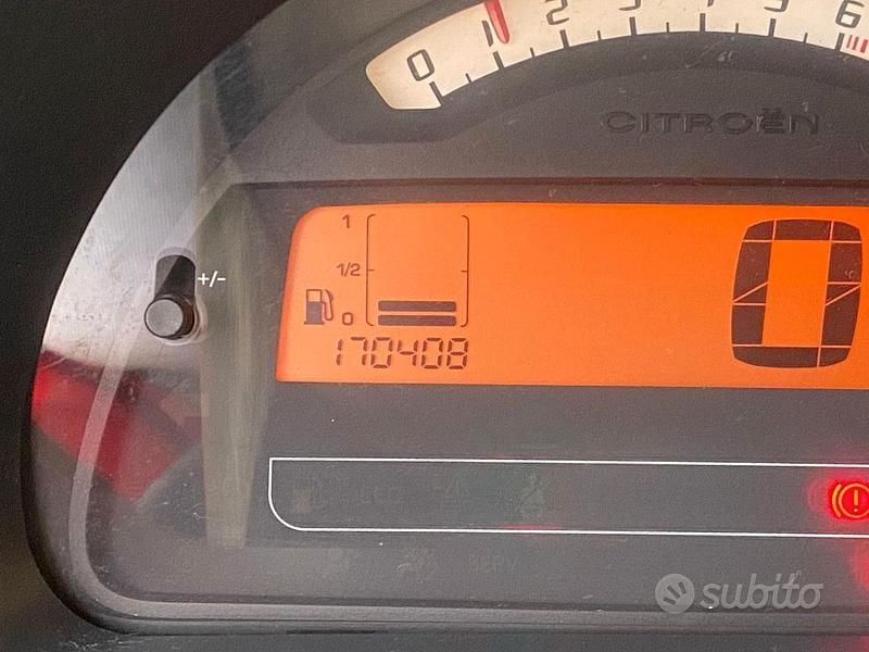 Usata Citroën C2 Exclusive 60 CV (44 kW) 2008 Grigio Utilitaria