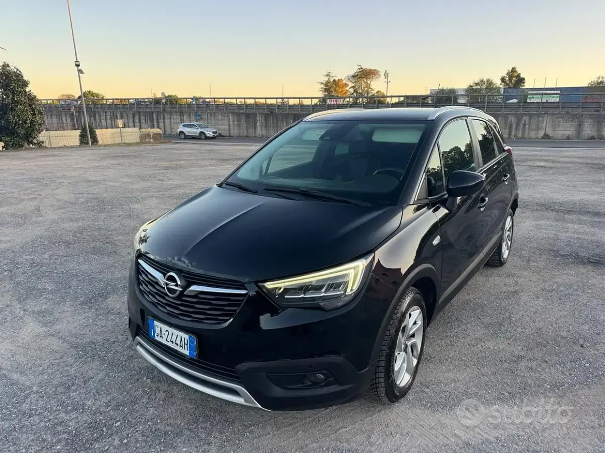 Usata Opel Crossland X Innovation 102 CV (75 kW) 2020 Marrone SUV