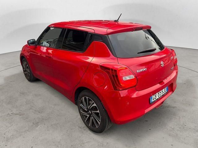 Usata Suzuki Swift 82 CV (60 kW) 2021 Rosso Berlina