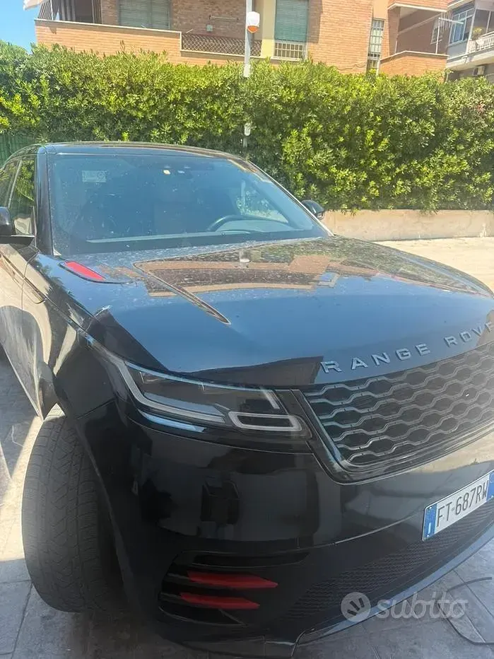 Usata Land Rover Range Rover Velar R-Dynamic 241 CV (177 kW) 2019 Nero SUV