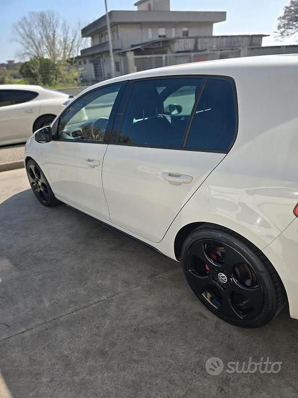 Usata VW Golf VI GTI 211 CV (155 kW) 2011 Bianco Utilitaria