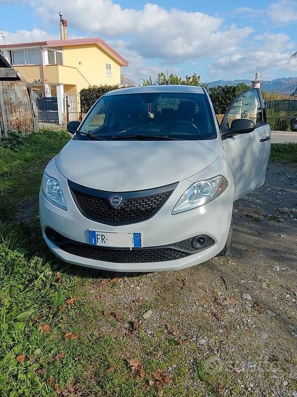 Usata Lancia Ypsilon S 95 CV (69 kW) 2018 Utilitaria
