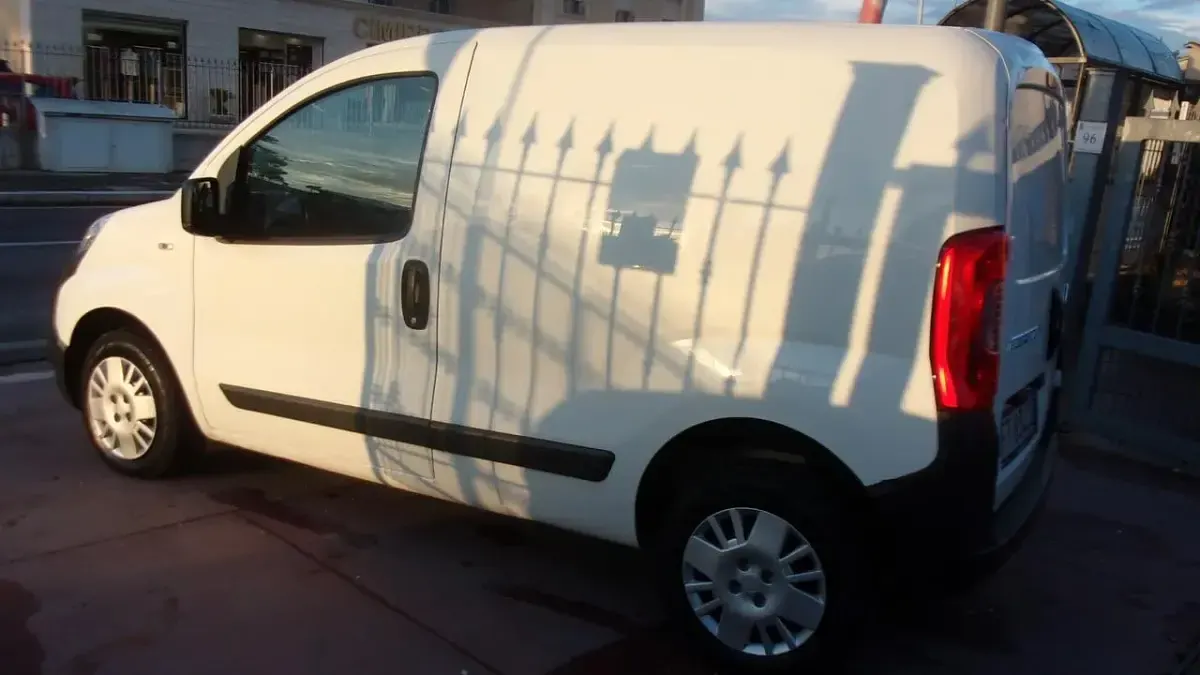 Usata Fiat Fiorino 80 CV (58 kW) 2018 Bianco Monovolume