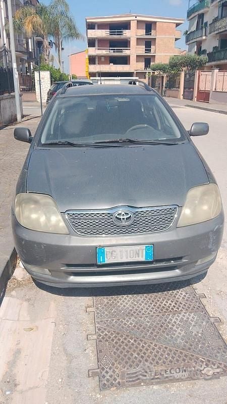 Usata Toyota Corolla 90 CV (66 kW) 2003 Berlina