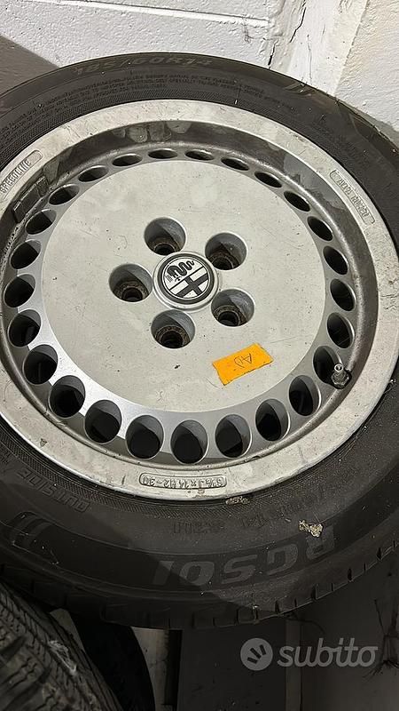 Usata Alfa Romeo 75 155 CV (114 kW) 1989 Nero Berlina