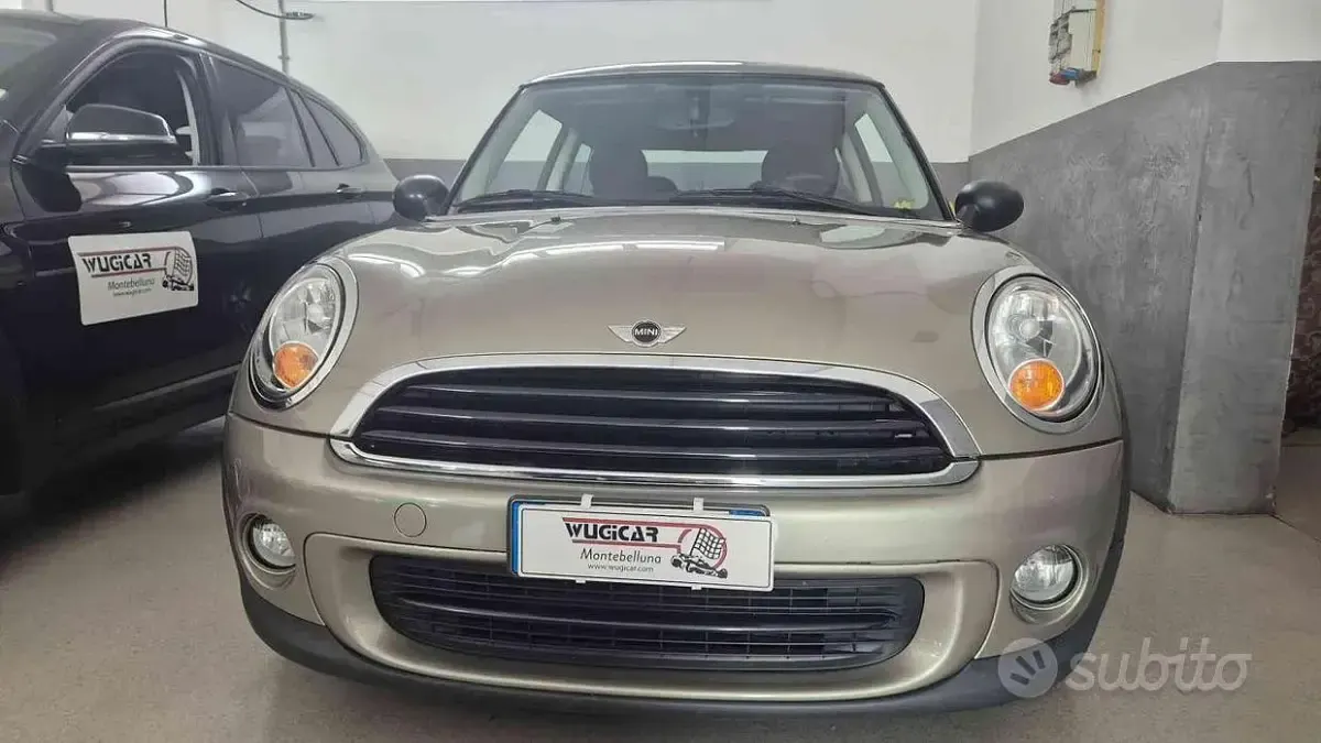 Usata Mini ONE 75 CV (55 kW) 2010 Grigio Utilitaria