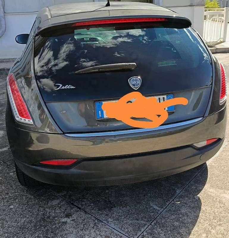 Usata Lancia Delta 120 CV (88 kW) 2010 Utilitaria