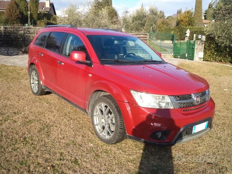 Rosso Usata 2016 Fiat Freemont Lounge SUV | 8490 € (Cara) - Immagine 1/4