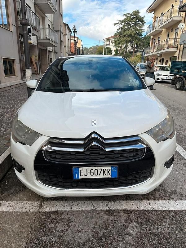 Bianco Usata 2011 Citroën DS4 Due volumi | 4500 € (Cara) - Immagine 1/4