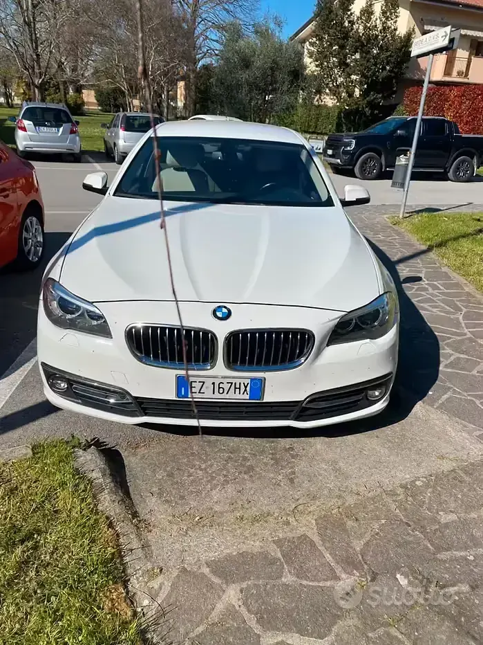 Usata BMW 520 Luxury Line 190 CV (139 kW) 2015 Bianco Station wagon
