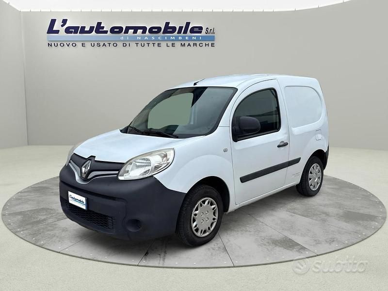 Bianco Usata 2015 Renault Kangoo Monovolume | 5500 € (Buon prezzo) - Immagine 1/4