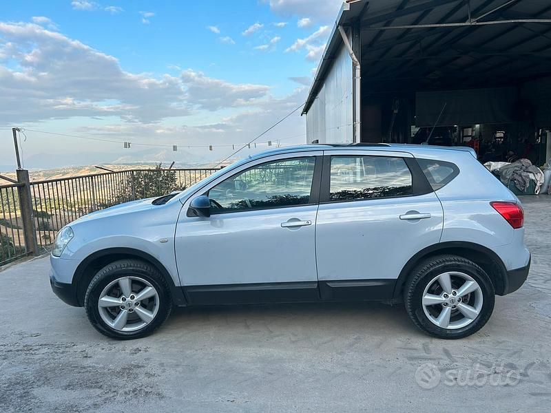 Usata Nissan Qashqai 106 CV (77 kW) 2008 Grigio SUV