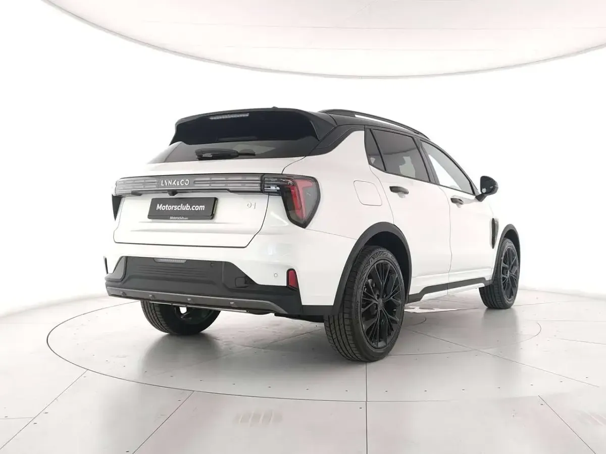 Nuova Lynk & Co 01 139 CV (102 kW) 2026 Bianco SUV