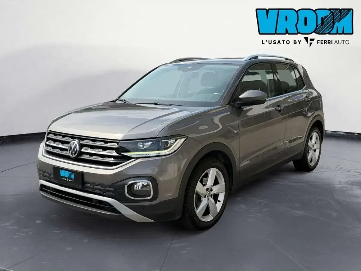 Usata VW T-Cross Style 116 CV (85 kW) 2019 Grigio SUV