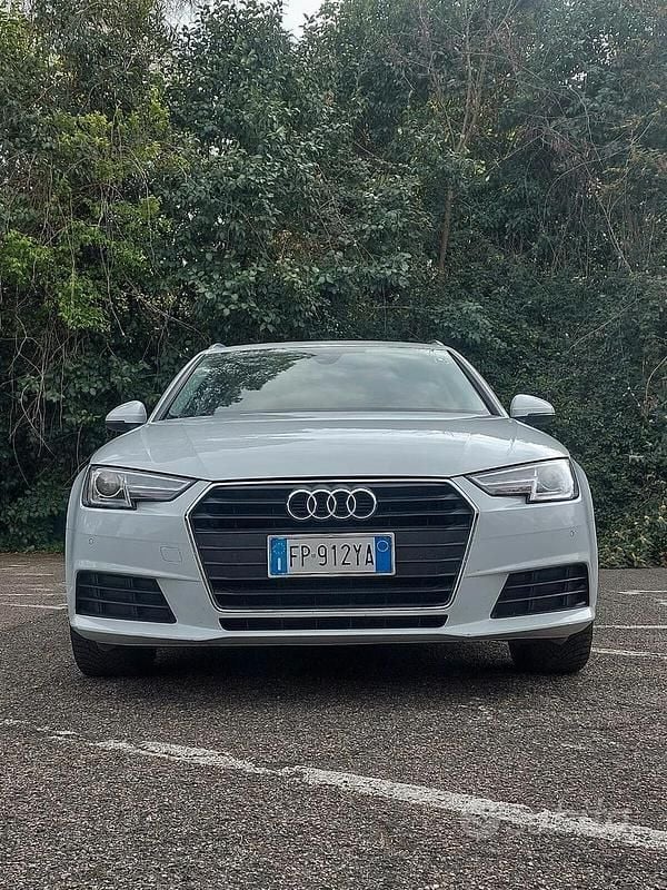 Usata Audi A4 S-Line 150 CV (110 kW) 2018 Bianco Station wagon