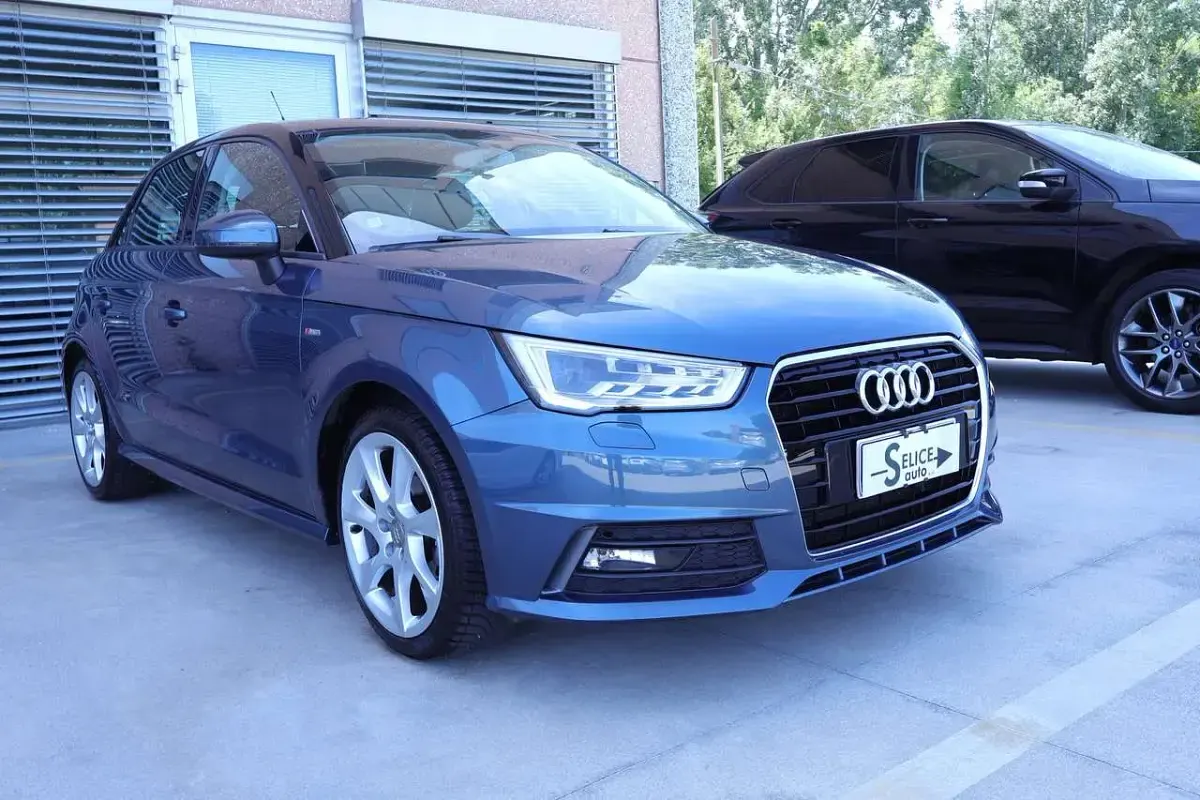 Usata Audi A1 Sportback Admired 86 CV (63 kW) 2016 Other Utilitaria