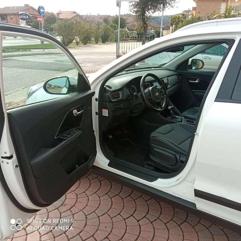 Usata Kia Niro 105 CV (77 kW) 2018 Bianco SUV