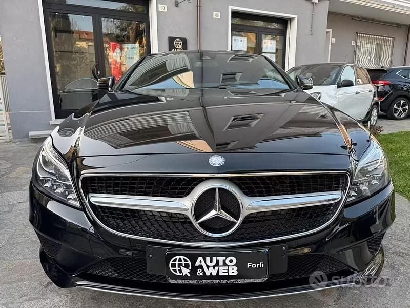 Usata Mercedes CLS250 Premium 203 CV (149 kW) 2016 Nero Berlina