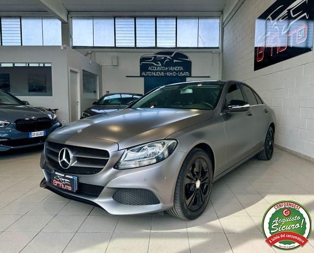Usata Mercedes C200 Executive 136 CV (100 kW) 2015 Grigio scuro Berlina