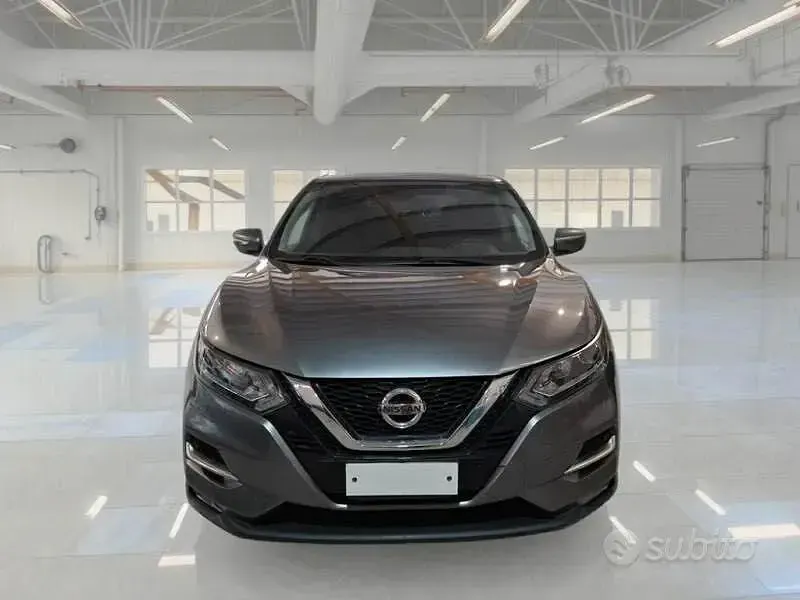 Usata Nissan Qashqai 116 CV (85 kW) 2020 Grigio SUV