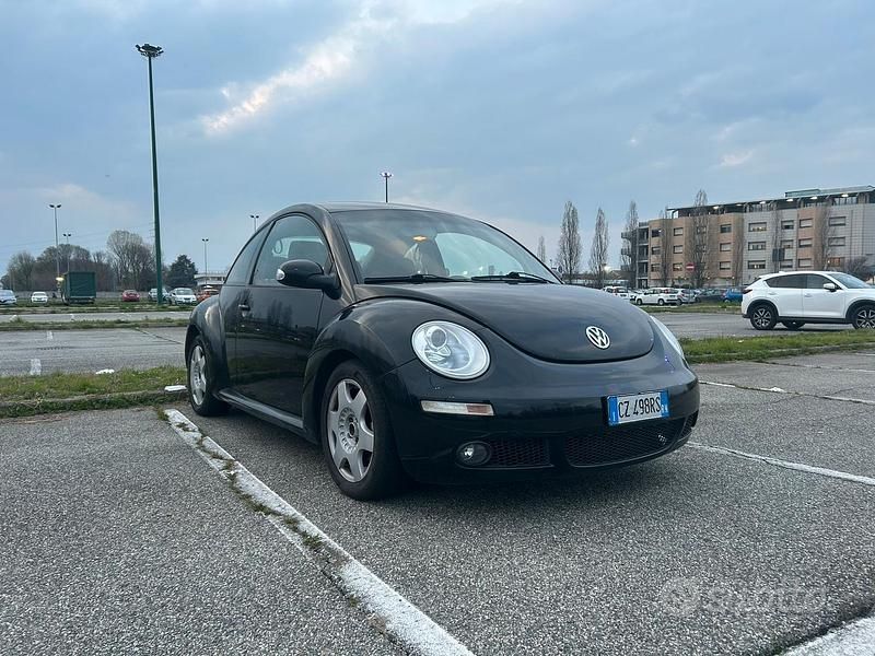 Usata VW New Beetle 105 CV (77 kW) 2006 Nero Utilitaria