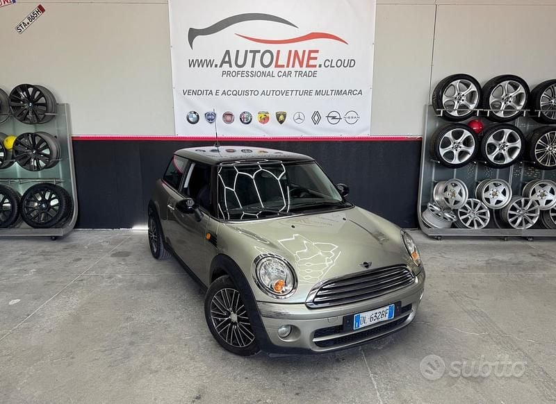Usata Mini Cooper D 109 CV (80 kW) 2008 Marrone Utilitaria