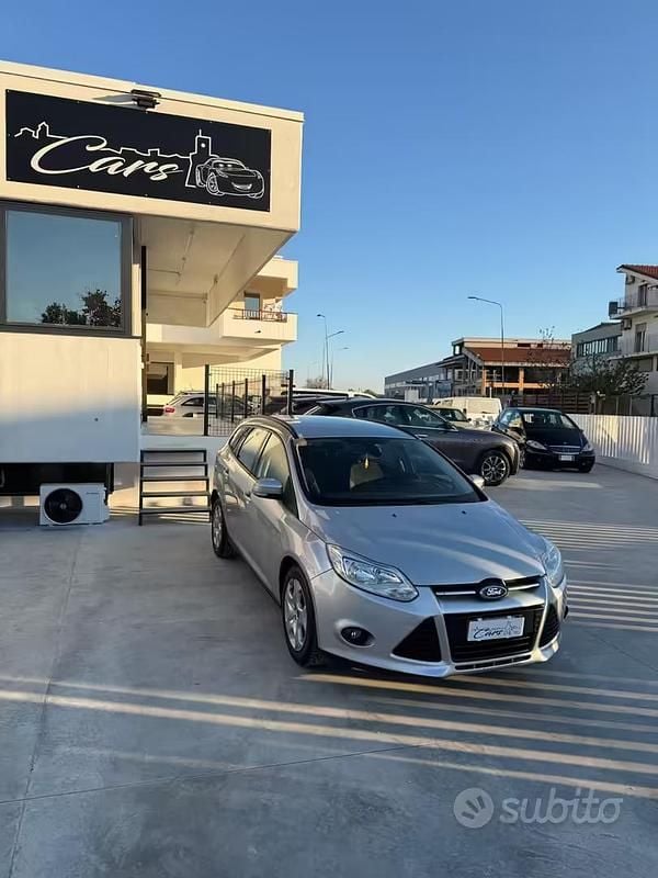 Usata Ford Focus Titanium 95 CV (69 kW) 2013 Grigio Station wagon