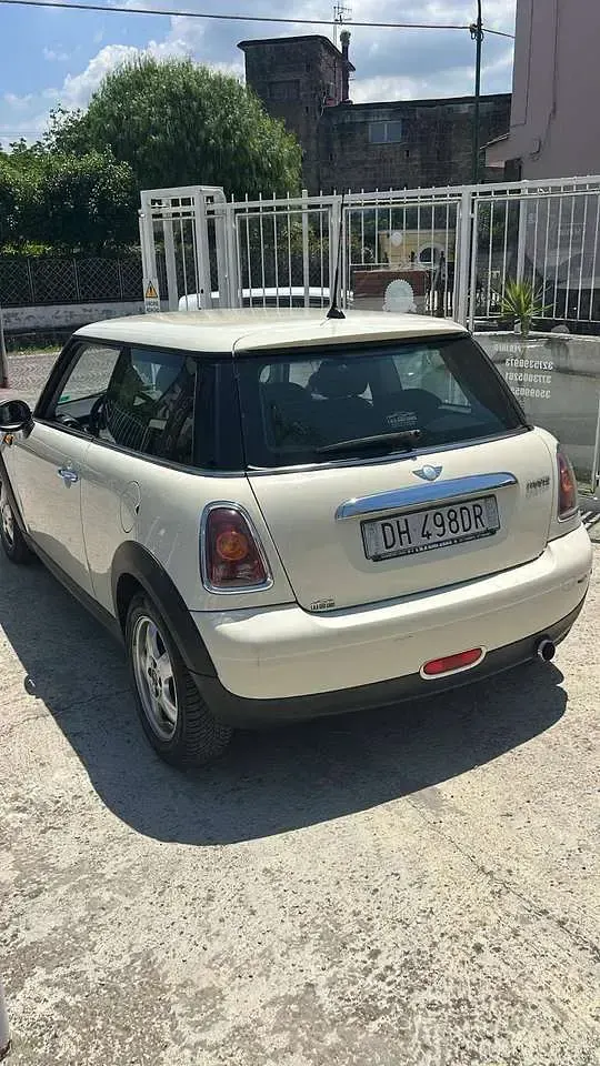 Usata Mini Cooper Chili 120 CV (88 kW) 2007 Bianco Utilitaria