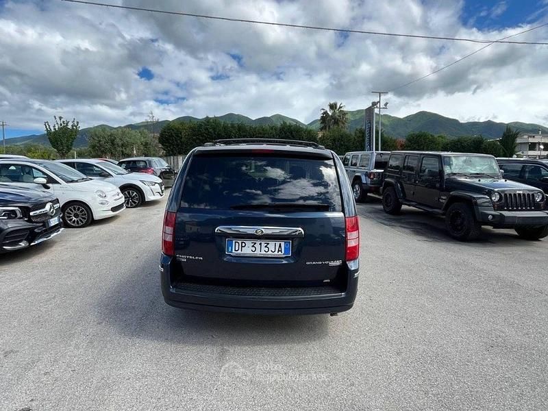 Usata Chrysler Grand Voyager Limited 163 CV (119 kW) 2008 Blu Monovolume