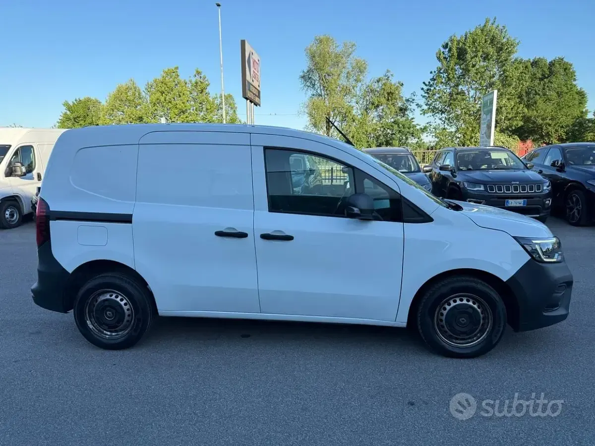 Usata Renault Kangoo Edition One 95 CV (69 kW) 2022 Bianco Monovolume
