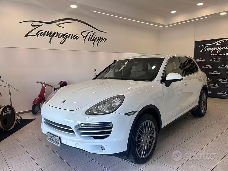 Usata Porsche Cayenne Platinum Edition 245 CV (180 kW) 2014 Bianco SUV