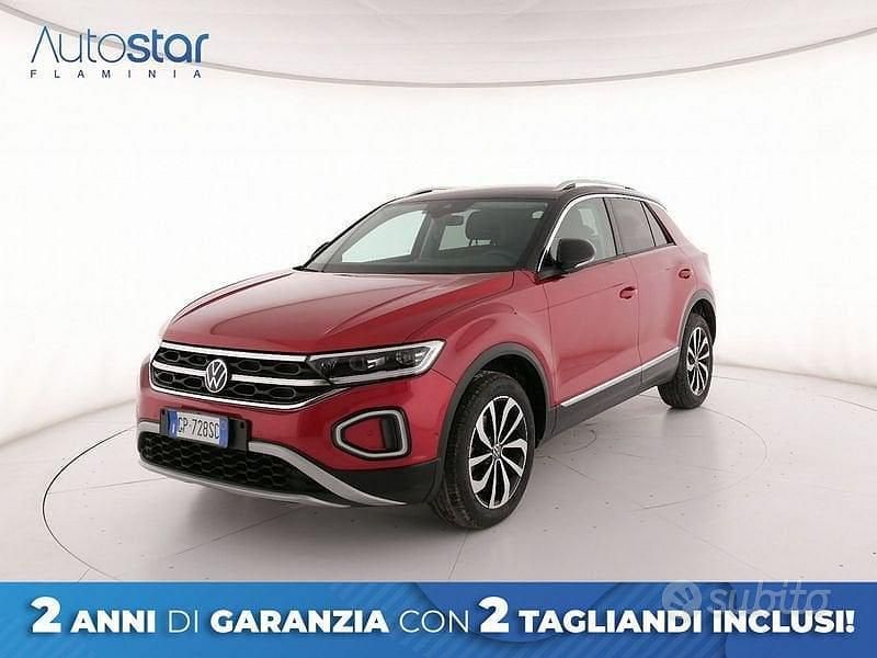 Usata VW T-Roc Style 110 CV (80 kW) 2023 Rosso SUV