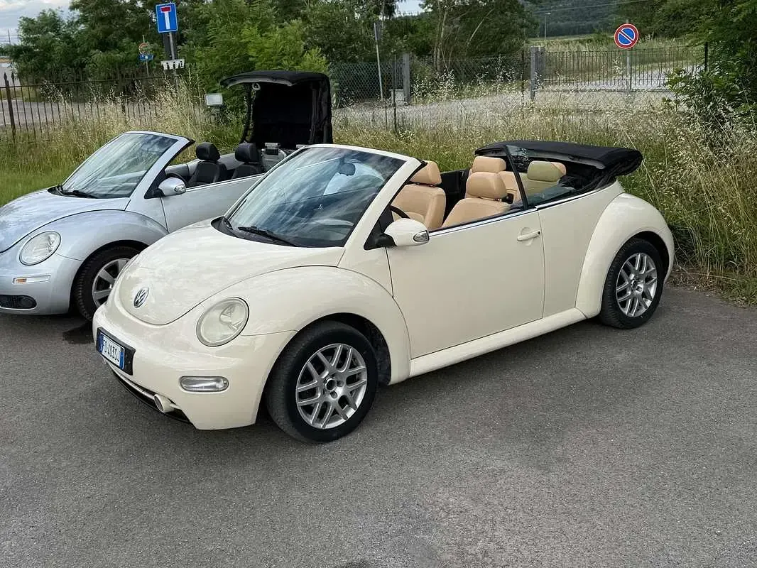 Usata VW New Beetle 75 CV (55 kW) 2004 Beige Utilitaria
