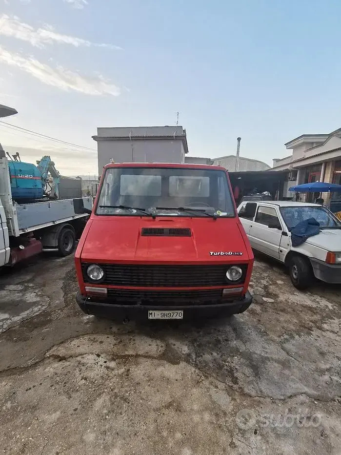 Usata Iveco Daily 1988 Rosso