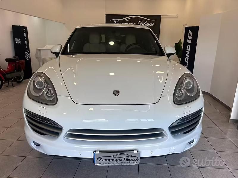 Usata Porsche Cayenne Platinum Edition 245 CV (180 kW) 2014 Bianco SUV