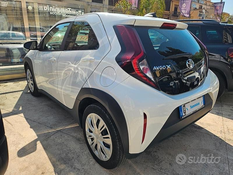 Brugt Toyota Aygo X Active 72 HK (52 kW) 2022 Hvid SUV