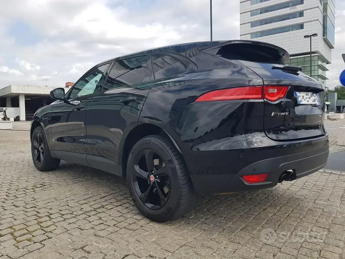 Occasion Jaguar F-Pace 180 ch (132 kW) 2020 Noir SUV