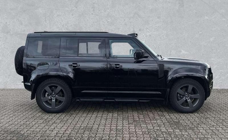 Usata Land Rover Defender HSE Dynamic 249 CV (183 kW) 2024 Nero metallizzato SUV