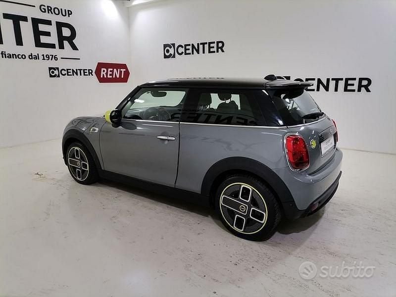 Usata Mini Cooper SE 75 kW (102 CV) 2020 Grigio Utilitaria
