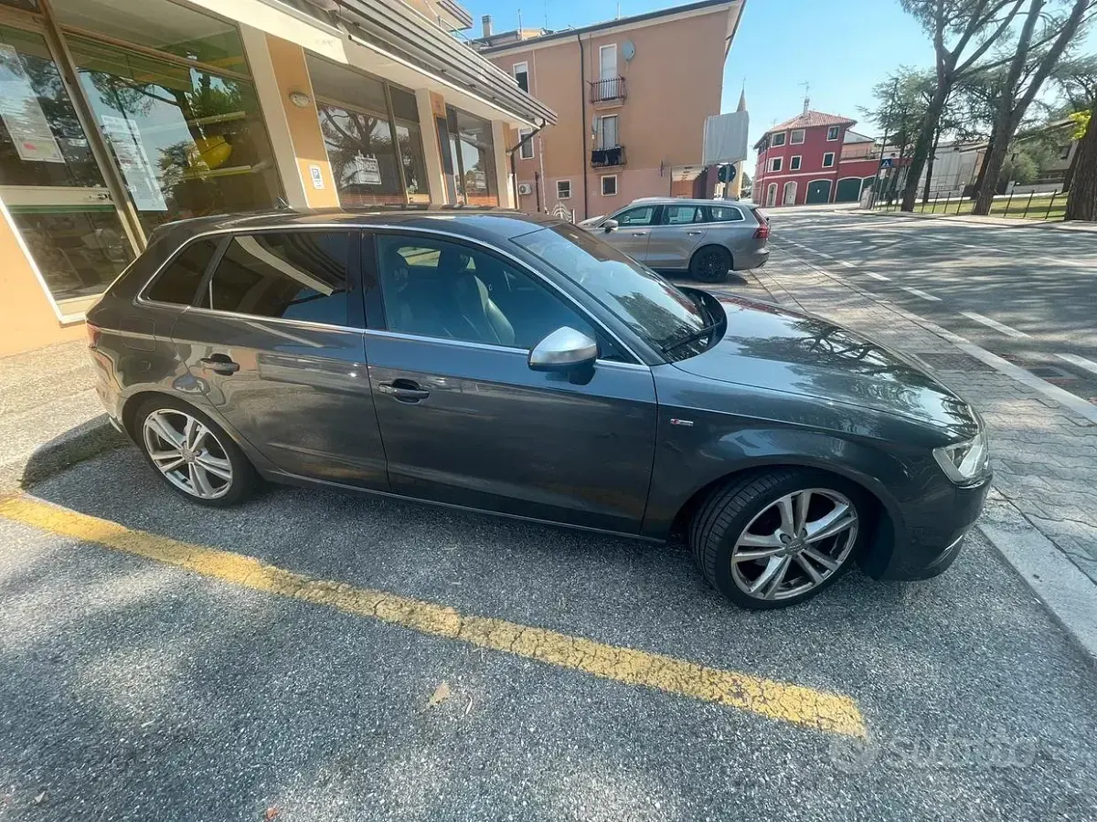 Usata Audi A3 Ambition 184 CV (135 kW) 2015 Grigio Berlina
