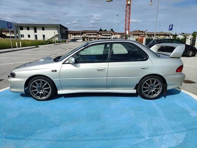 Usata Subaru Impreza 218 CV (160 kW) 1999 Grigio Berlina
