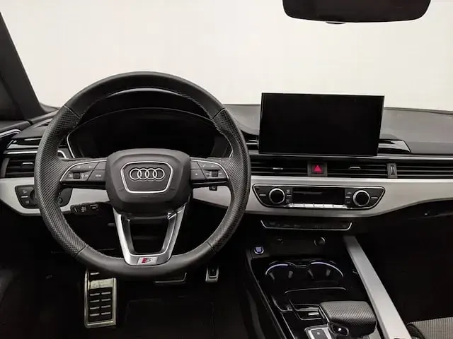 Usata Audi A5 Sportback S-Line 204 CV (150 kW) 2024 Bianco ghiaccio metallizzato Utilitaria