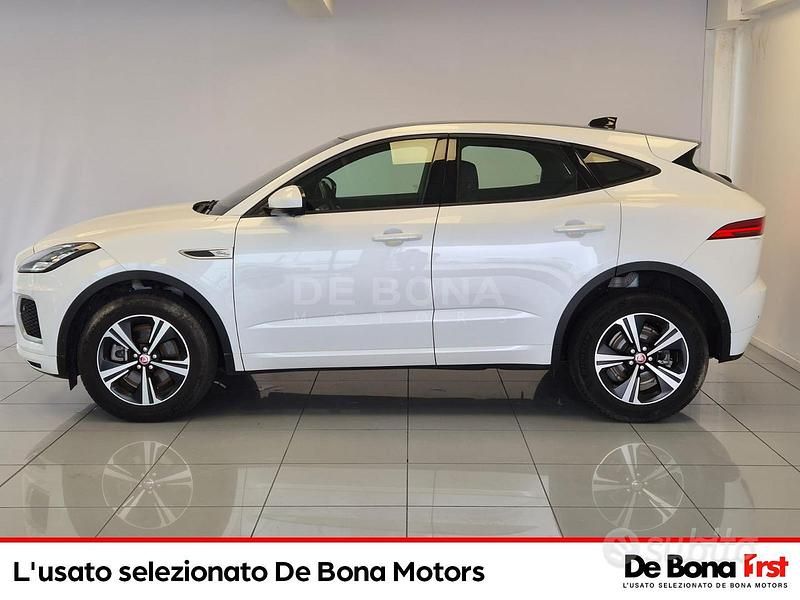 Begagnad Jaguar E-Pace R-Dynamic 204 HK (150 kW) 2021 Vit SUV
